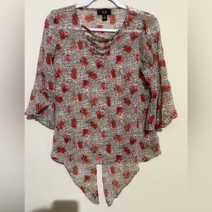 🎄AGB Red and Cream Floral sheer  Top